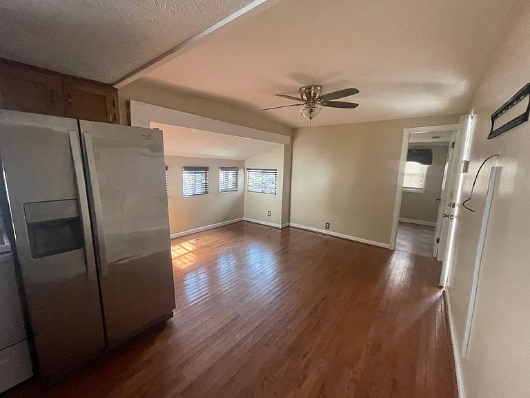 1008A E Denim Dr — Photo 4