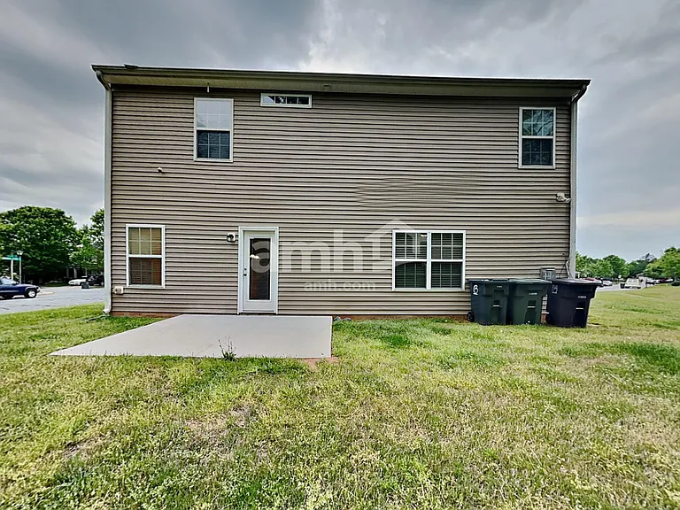 817 Redland Dr — Photo 21