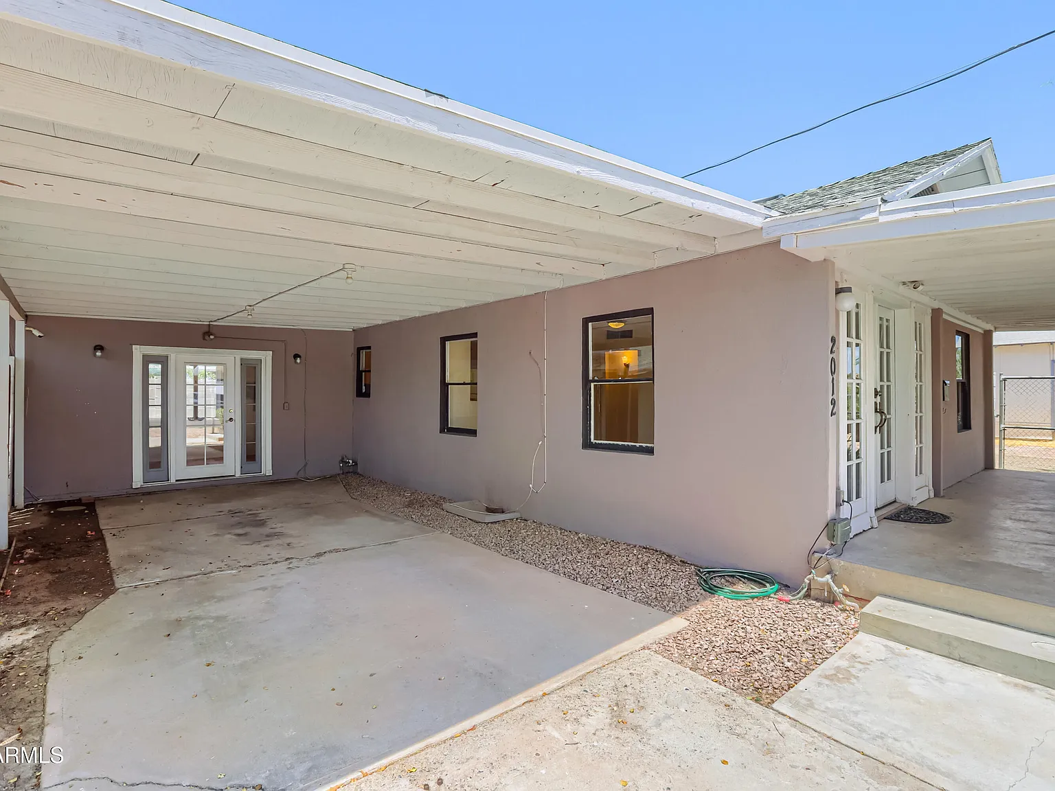 2 bed, 1.0 bath, 1300 sqft, $2,000 — Photo 4