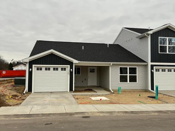 2045 Black Bear Dr, Portage, MI 49024