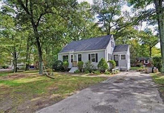 2nd image of 229 Mechanic St #229
