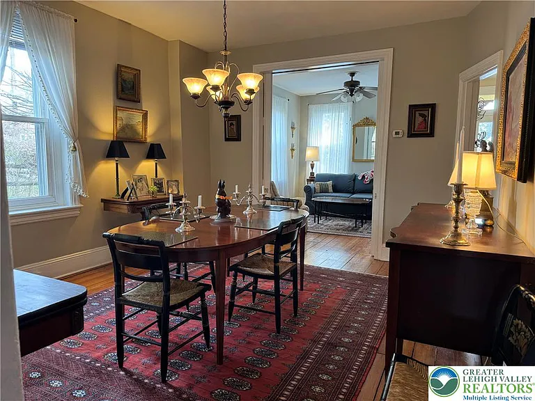 417 Linden St — Photo 9