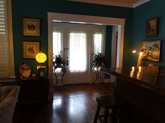 5th image of 64 E Main St