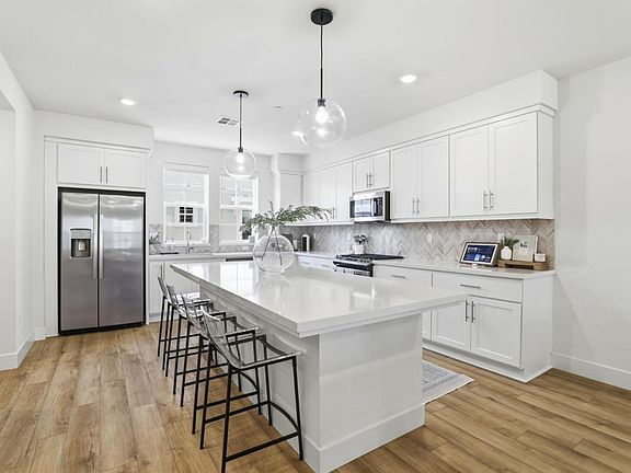 5th image of 37460 Bowline Rd