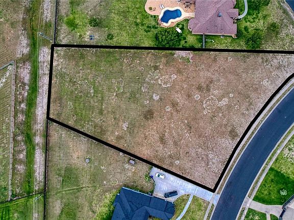 4th image of 5514 Kitty Hawk Dr