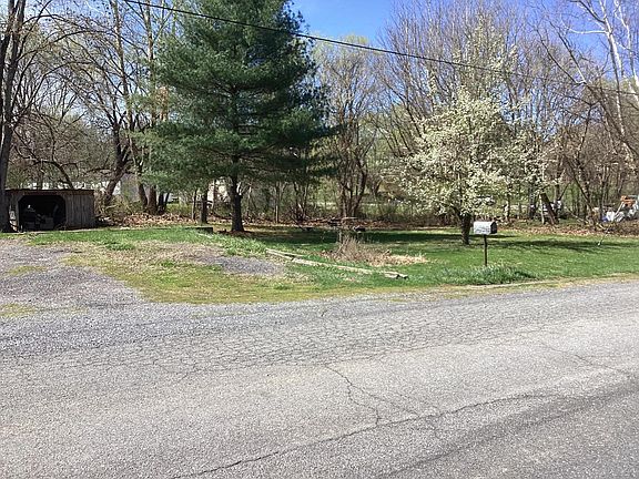 2nd image of 609 Orange Ave