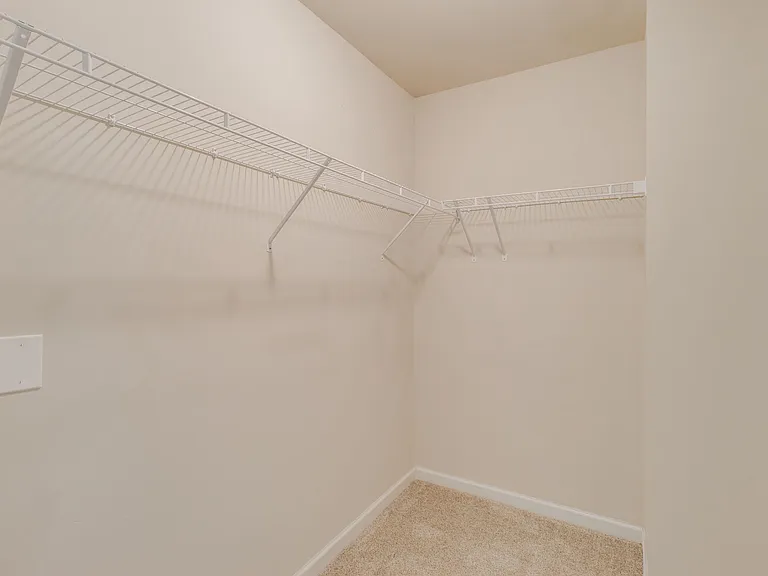 609 Angel Oak Ln — Photo 25
