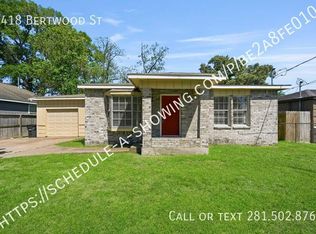 9418 Bertwood St, Houston, TX 77016