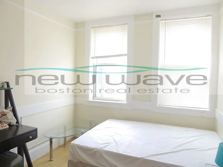 161 Endicott St #5F — Photo 10