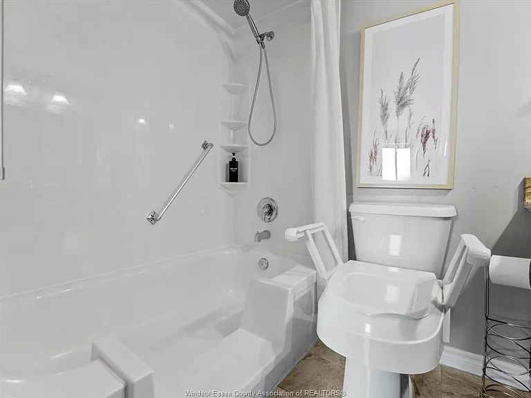 8591 Riverside Dr E #1101 — Photo 18