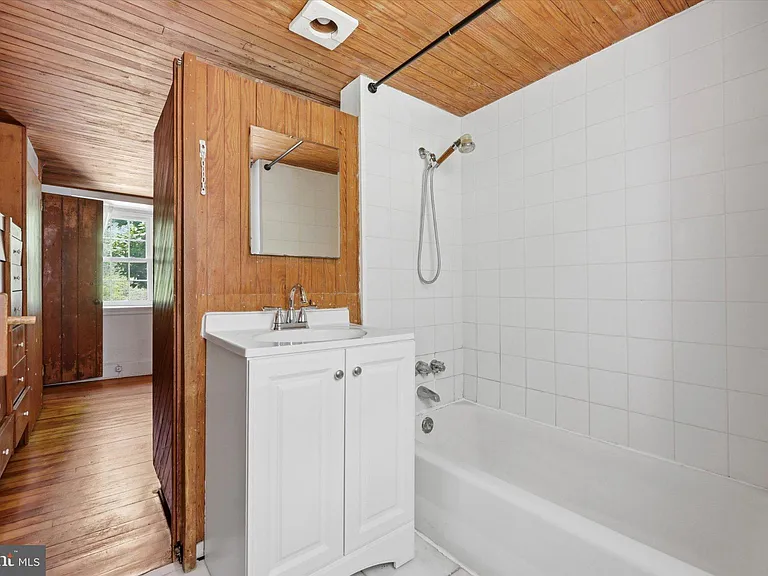 803 Mill Creek Rd — Photo 18