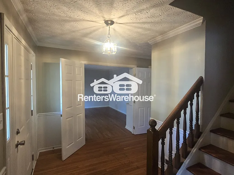 891 Providence Dr — Photo 14