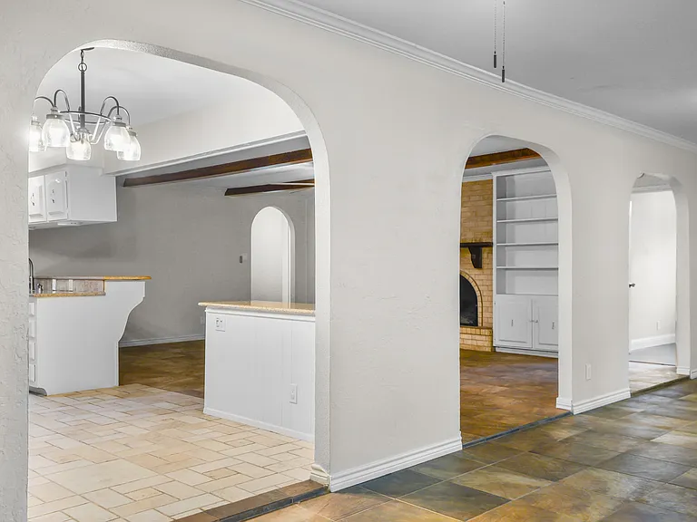 613 Overland Trl — Photo 20
