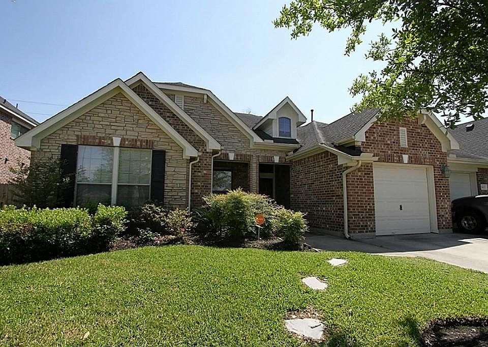 1st image of 6615 Silver Shade Dr