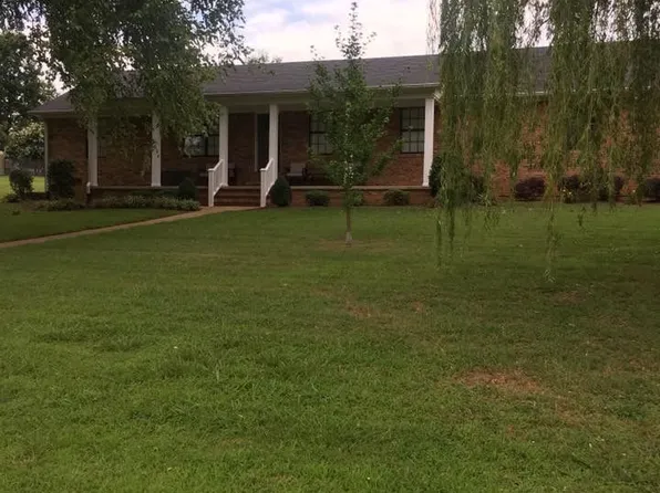 24 Lynnwood Ln, Lexington, TN 38351