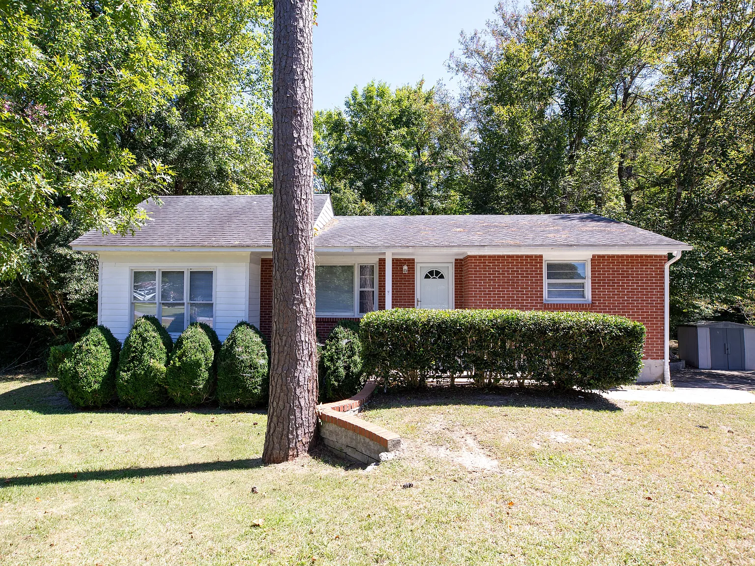 218 Edgewood Drive - 1 — Photo 1