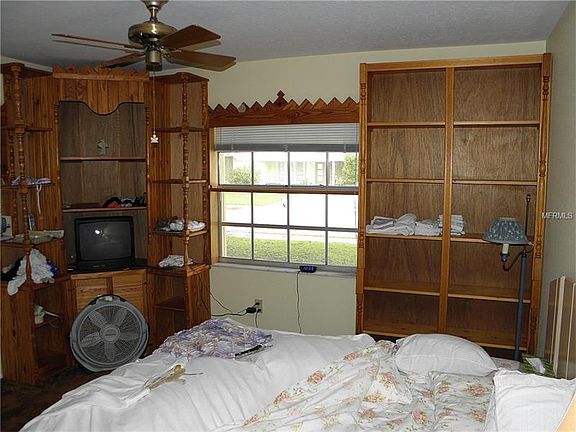 5th image of 5458 Foxwood Dr
