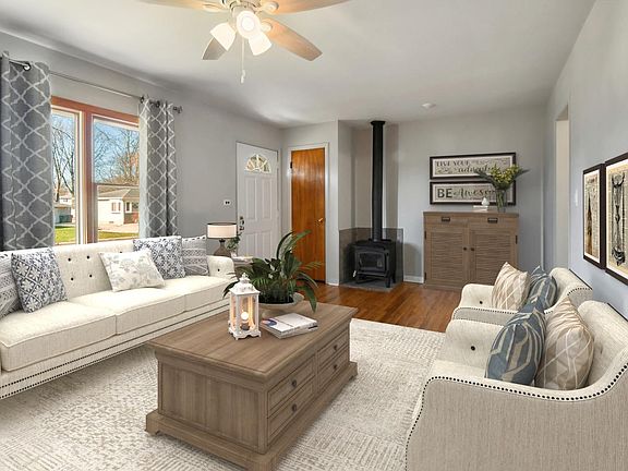 3rd image of 16813 Forest View Dr