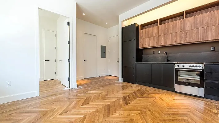 Kitchen, photo 2