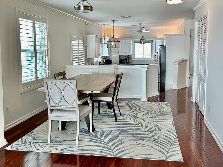 871 Ocean Blvd — Photo 11