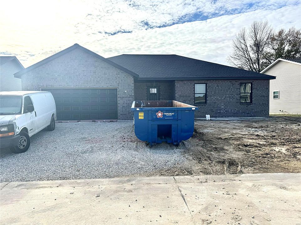 1st image of 22 Steele Dr