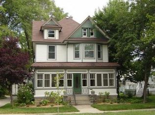 13 E 14th St, Holland, MI