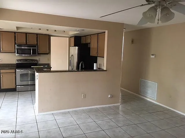506 W Dennis Ct — Photo 5
