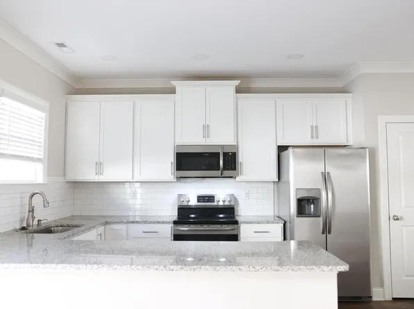 5009 Belmont Crossing Dr, Belmont, NC 28012