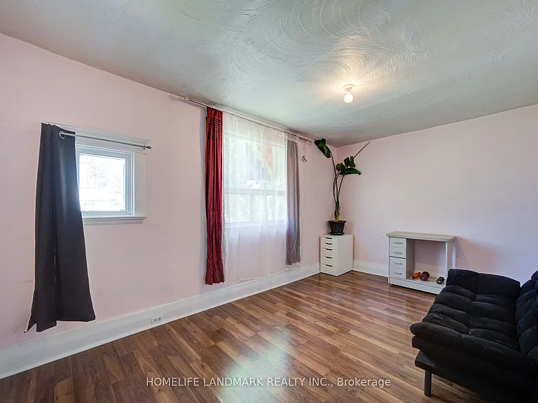 19 Armstrong Ave #2 — Photo 6
