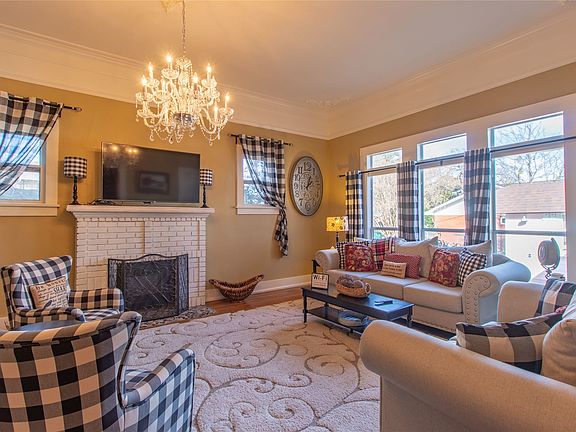 3rd image of 330 E McNeill St