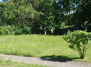 207 Halstead St, Dowagiac, MI 49047