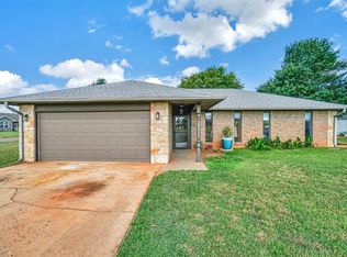 201 Cypress Ave, Elk City, OK 73644