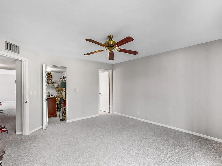 361 SW South River Dr #101 — Photo 15