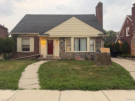 3rd image of 649 Meridan St
