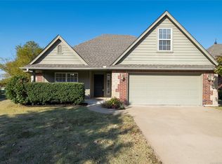 2020 W Xenia St, Broken Arrow, OK 74012