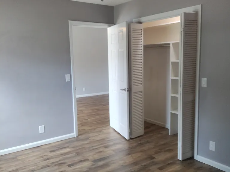 169 E Lakemont Dr #B — Photo 15