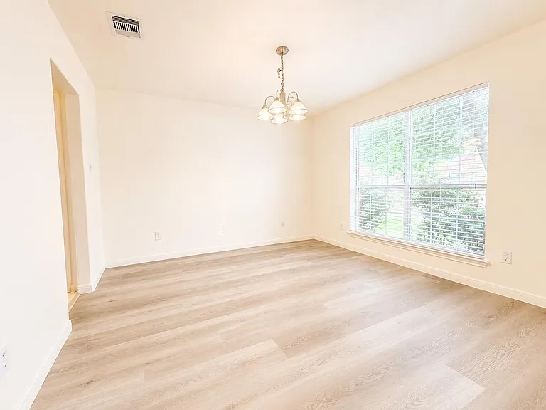 7219 Brookville Ln — Photo 19