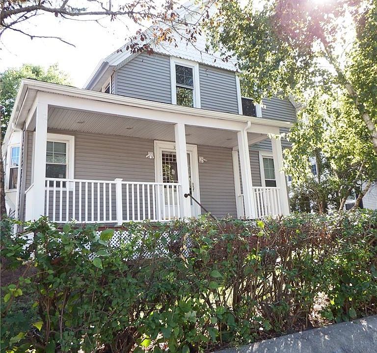 1st image of 359 Carrington Ave