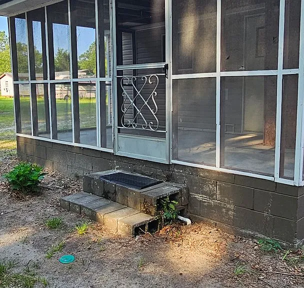 108 Davis Rd E — Photo 37