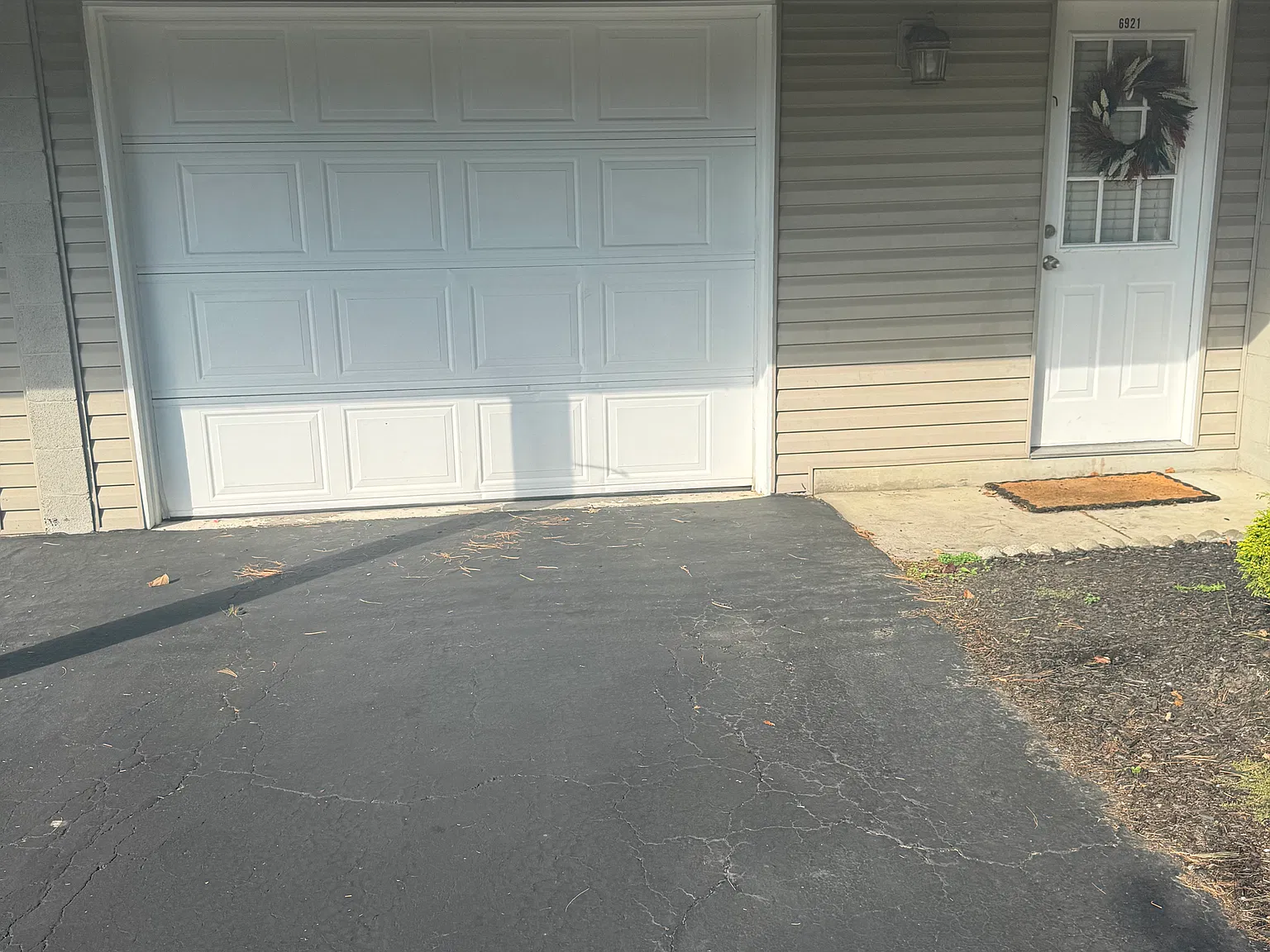 2 bed, 1200 sqft, $1,850 — Photo 2