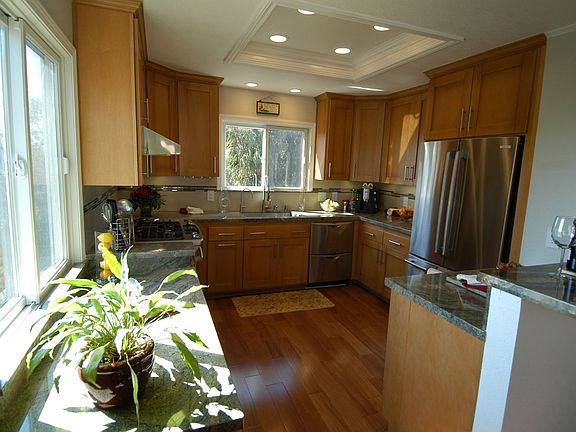 Kitchen (new in 2011)
