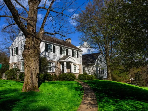 422 Summit Ave, Ligonier, PA 15658