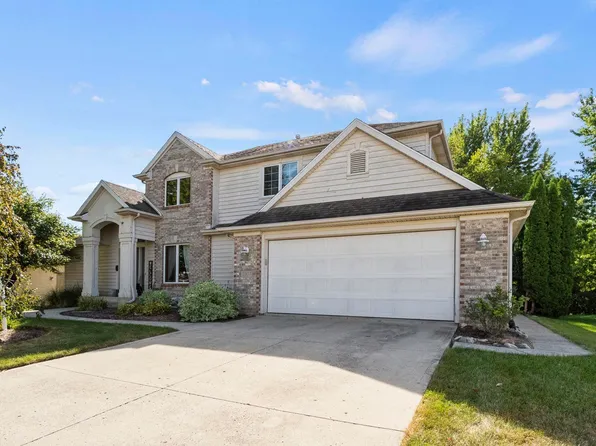 2307 Deer Lodge Pl, Fort Wayne, IN 46818