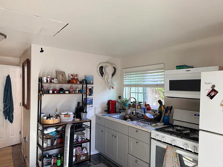 3529 1/2 Palm Ave — Photo 14