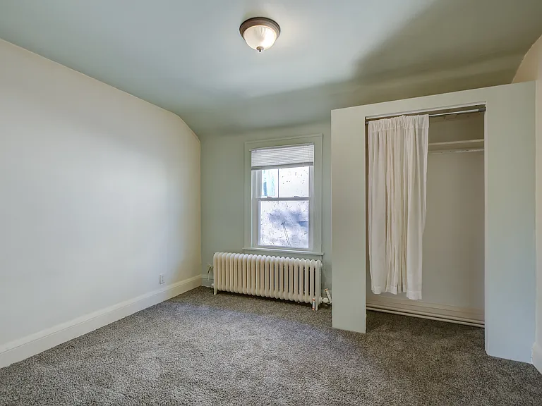 3314 Emerson Ave N — Photo 4