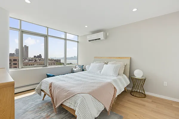Rented by SERHANT. | media 5