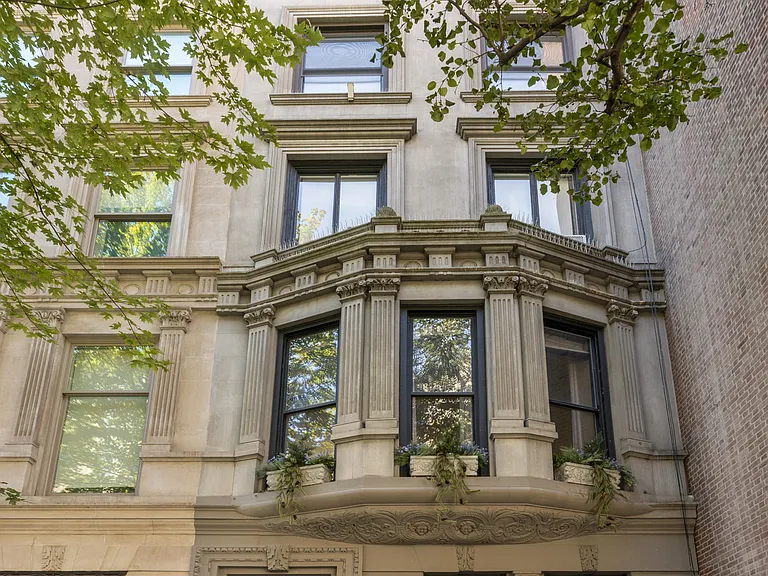 10 E 95th St #GARDEN — Photo 14
