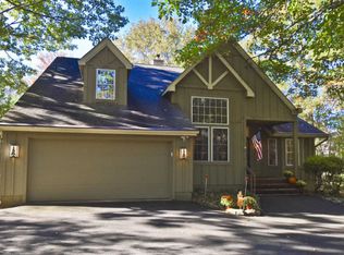 508 Snowy Ln, Pocono Pines, PA 18350