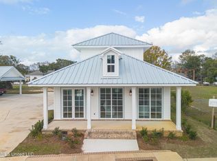 542 Howard Ave, Biloxi, MS 39530