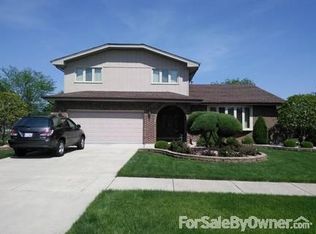 12721 Westport Dr, Palos Park, IL 60464